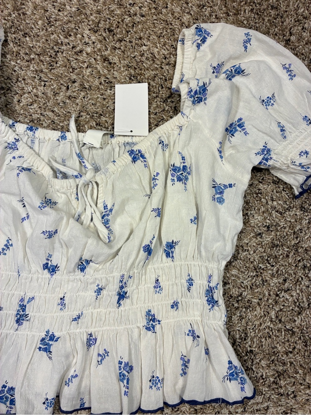 H&M Puff Sleeve Smocked Floral Cotton Cropped Top - Picture 6 of 14